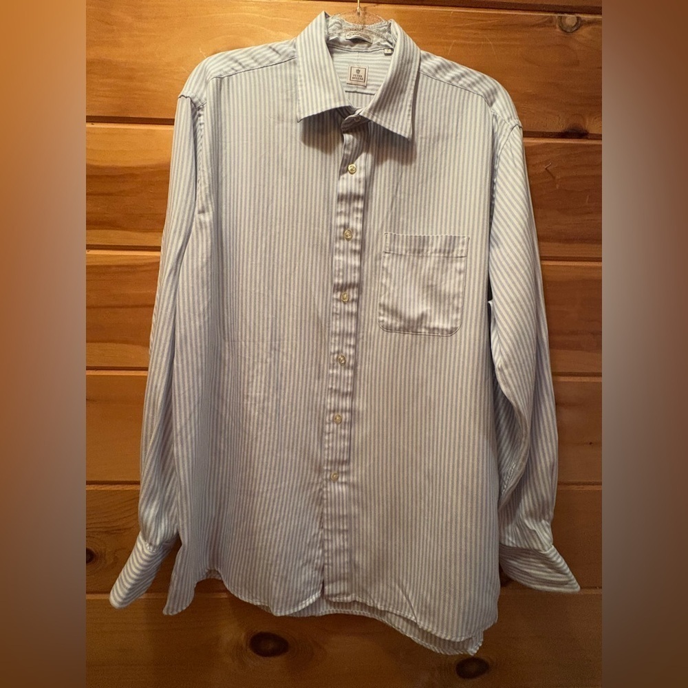 Peter Millar Men’s Button Up Shirt. Size 17 L Blue And White Stripes.